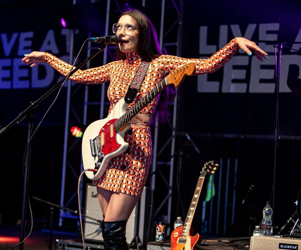 snapagig1's tweet photo. scouse queen @thisiszuzu from @liveatleedsfest last saturday.

#zuzu #snapagig #liveatleeds https://t.co/3dAaXcQNlq https://t.co/fnI9NsUATZ