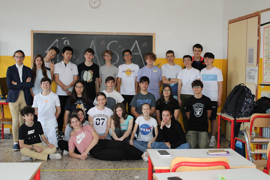 ASI_spazio's tweet photo. Progetto #IPAZIA, il Liceo Scientifico Fermi di Padova si aggiudica il primo posto della competizione  con IPAFERMI_INTHESKY🚀Congratulazioni ragazzi🎉
@esa @AstroSamantha https://t.co/rOHDJ76hTH