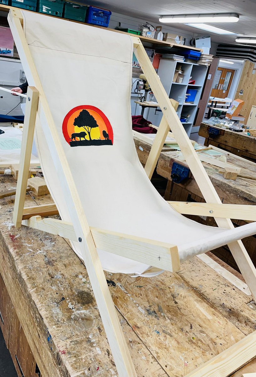Really impressed with Ava’s deckchair! Finishing touches needed now. <a href="/MissALEdt/">Aimée Leggoe</a> and I are super proud! Thank you <a href="/AxminsterTools/">Axminster Tools</a> for the drawings! 🌟 🌟 <a href="/AcadHethersett/">HethersettAcad</a>