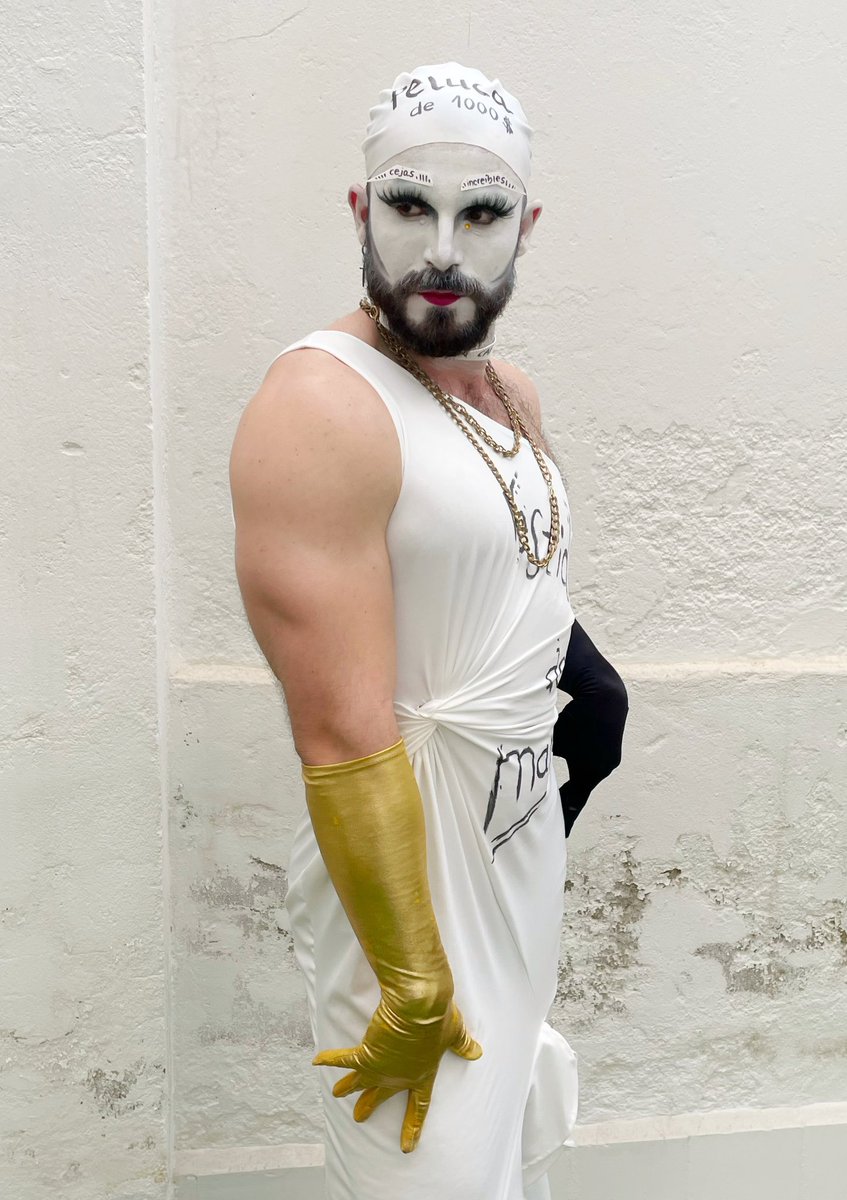 ChaosLaChaos's tweet image. Ayer tiré la casa por la ventana para poder enseñaros mi best drag. Espero que el desembolse haya valido la pena 😮‍💨💸
#drag #babydrag #metalook