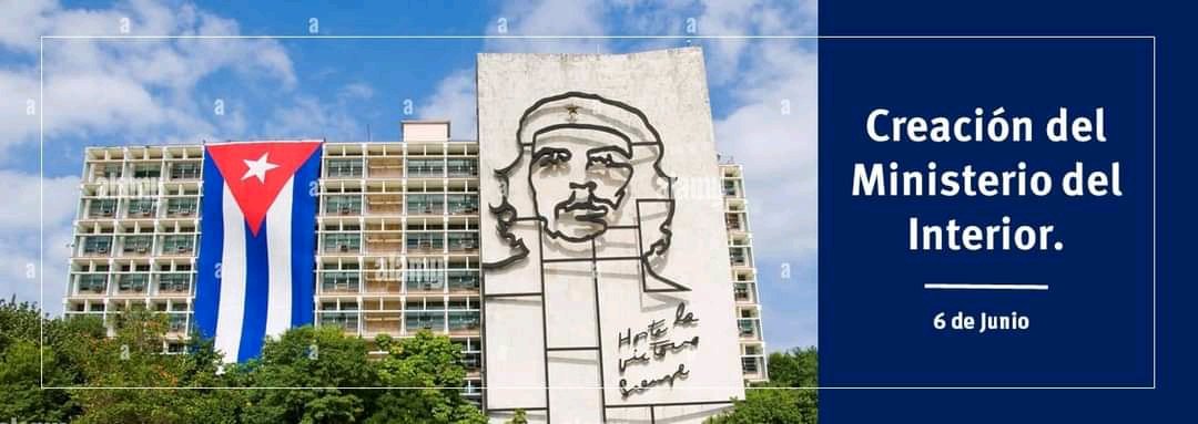 yamilapenao's tweet photo. La felicitación y reconocimiento en el 61 aniversario del Ministerio del Interior a sus mujeres y hombres que a diario garantizan la vida de los cubanos. Muchas felicidades del colectivo de la @FGR_Cuba @PresidenciaCuba @minint_cuba https://t.co/W9g5W7Q8jg