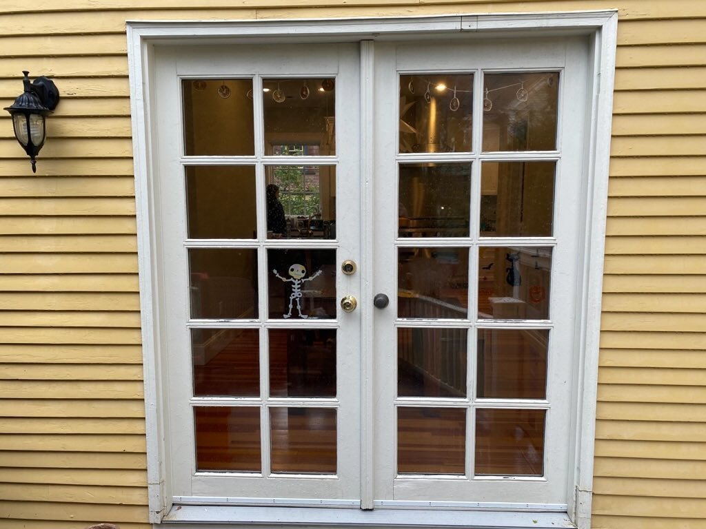 #monteirobuilders recently finished this double door replacement in #providenceri - the #BuiltByBROSCO double door was supplied by <a href="/LSWEETLUMBER/">L. SWEET LUMBER CO</a>  - swipe to see the "before". Great work and thanks for sharing!

Follow @monteirobuilders on #instagram to keep up with their work!