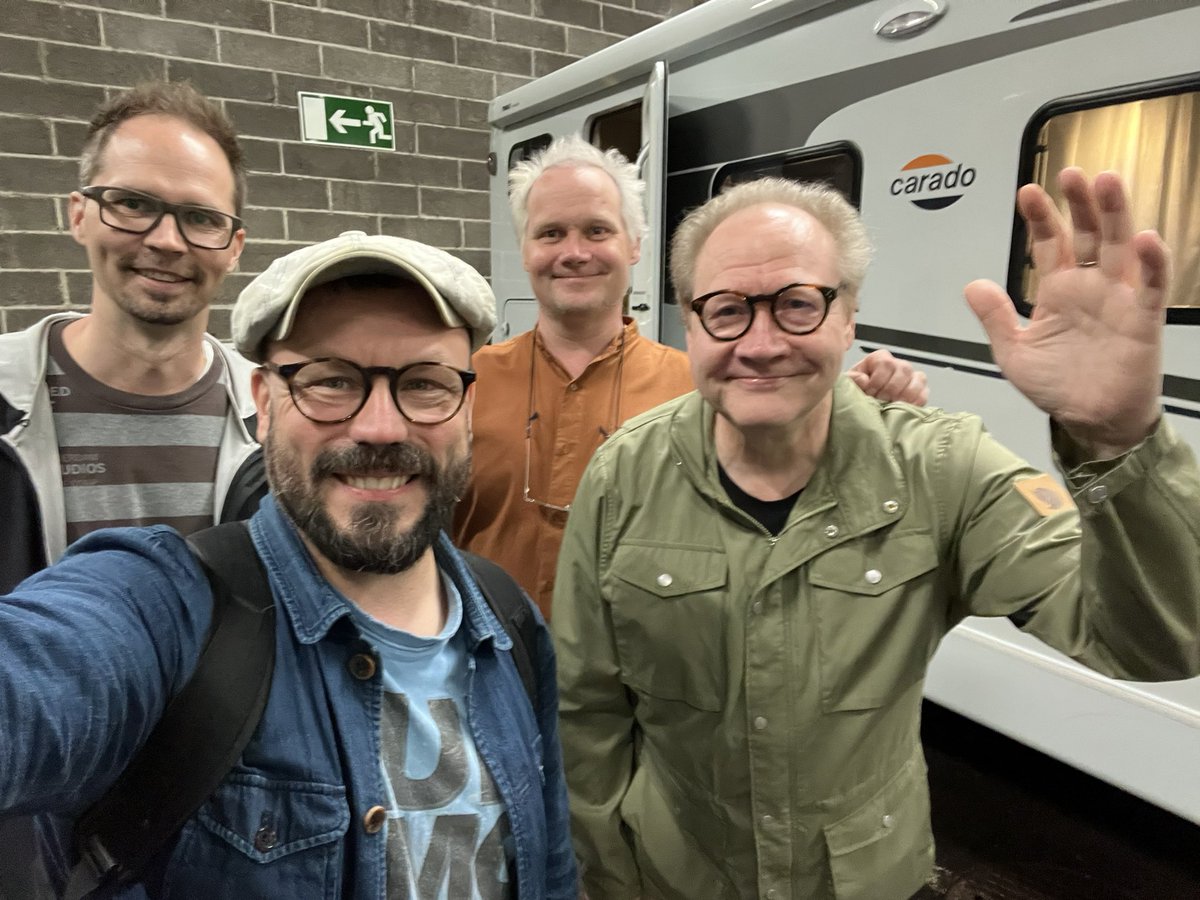 Riku Rantala (@rikurantala) on Twitter photo Hyvästelin <a href="/JariTervo1/">Jari Tervo</a> & <a href="/Janicky/">Jani Halme</a> uudelle tosisuomalaisuuden etsintärundille yhtiömme sarjassa. ”Eihän sua ookaan näkynyt muualla kuin lopputeksteissä”, lohkaisivat. Totta: ohjaaja Jani Pyylammen & matkamiesten ohjelmalla onkin @yleareena’ssa jo miljoona katselua!
#TervoHalme Hyvästelin <a href="/JariTervo1/">Jari Tervo</a> & <a href="/Janicky/">Jani Halme</a> uudelle tosisuomalaisuuden etsintärundille yhtiömme sarjassa. ”Eihän sua ookaan näkynyt muualla kuin lopputeksteissä”, lohkaisivat. Totta: ohjaaja Jani Pyylammen & matkamiesten ohjelmalla onkin @yleareena’ssa jo miljoona katselua!
#TervoHalme