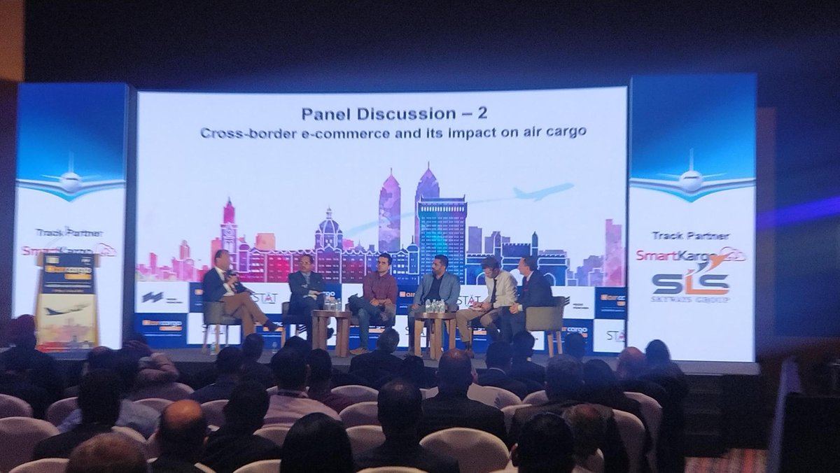 SmartKargo_QID's tweet photo. Nothing beats the in-person meetings! @SmartKargo_QID team at the @AirCargoIndia 2022 event last week.

#smartkargo #meetups #aviationindustry #innovation #aircargo #team #india #togetheragain https://t.co/ii1n2kuHUP
