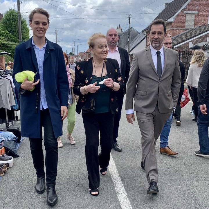 vindurand's tweet photo. 👉 J’étais ce matin au côté de @CCastaner venu soutenir notre candidate @J_Maquet2022 lors du vide grenier de #Fampoux. #legislatives2022 #Circo6202 #Renaissance #AvecVous #Ensemble https://t.co/I6R3wCjSDO