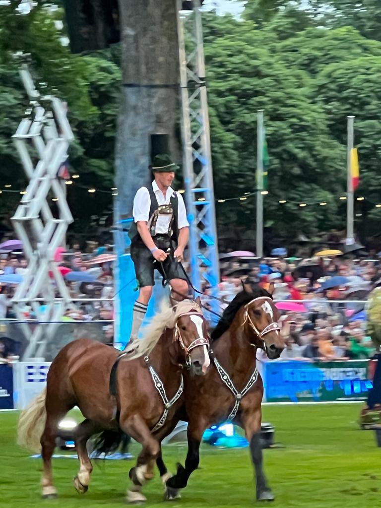 Coccinelle2's tweet photo. #Pfingstturnier im Schlosspark in #WiesbadenBiebrich Nach 2 Jahren Pause endlich wieder unser beliebtes internationales Sport-Event https://t.co/n3g8gFab6M