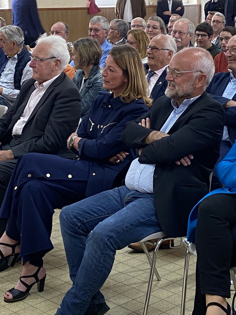 ✅ Beaucoup de monde à Jumel aujourd’hui  pour accueillir Gabriel Attal venu soutenir Jean Claude Leclabart et l’ensemble des candidats de la majorité présidentielle pour les #legislatives2022!

#MajoritéPrésidentielle 
#legislatives2022 
#somme￼￼
#AvecVous