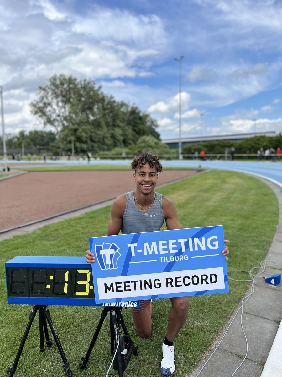 Drie man onder het Meeting Record 110mH, maar Job Geerds pakt de winst in 13,84 (+1,3) 👏 #tmeeting #atletiek