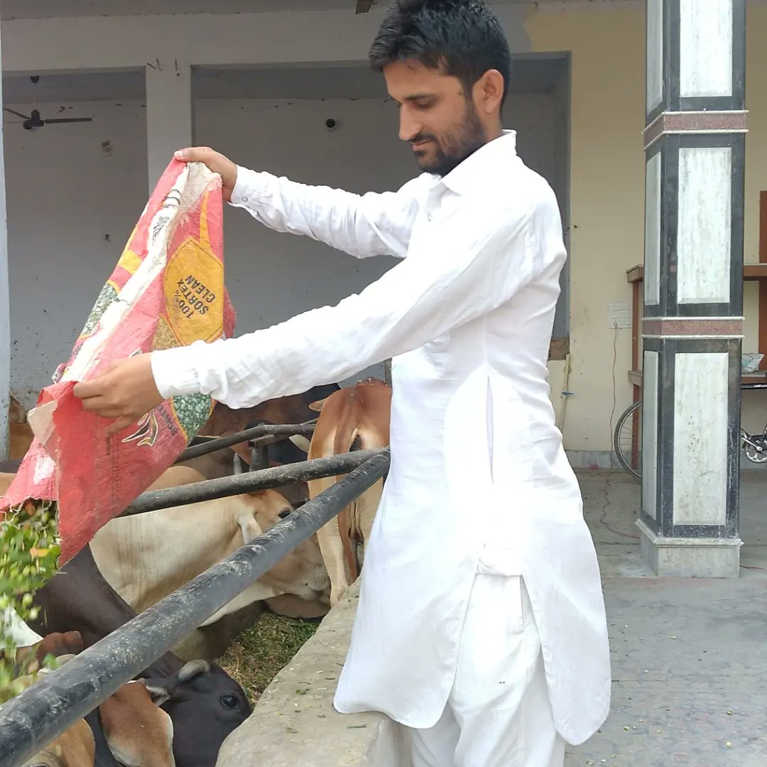 ramdev_office's tweet photo. рдпреБрд╡рд╛ рджрд┐рд▓реЛ рдХреА рдзрдбрд╝рдХрди рдФрд░ рднрд╛рдЬрдкрд╛ рдпреБрд╡рд╛ рдиреЗрддрд╛ рд╢реНрд░реА @RamdevSoni_ рдЬреА рдХреЛ рдЬрдиреНрдорджрд┐рди рдХреА рд╣рд╛рд░реНрджрд┐рдХ рд╢реБрднрдХрд╛рдордирд╛рдПрдВ рдФрд░ рдмрдзрд╛рдИ... ЁЯТРЁЯОВ
#RDSoni #RamdevSoni https://t.co/q2XiwbEvA7