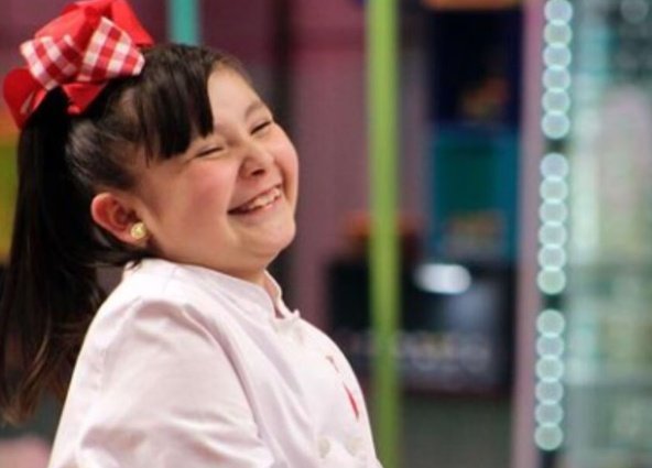 terry03692's tweet photo. @RomoGortarez @MasterChefMx @chef_betty @TatianaPalacios 🙂👍
Siiiiii ganó mi niña hermosa 💖
#natycampeona 👏👏👏👏👏👏
#finalmasterchefjunior https://t.co/rHgILsZaUw