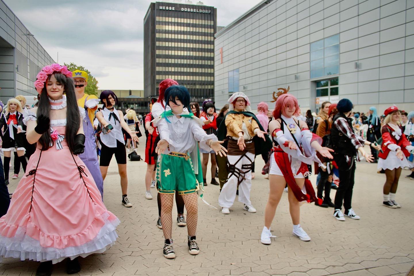 Xelllos on Twitter "DoKomi Der +18 Bereich war dieses Jahr deutlich interessanter als die