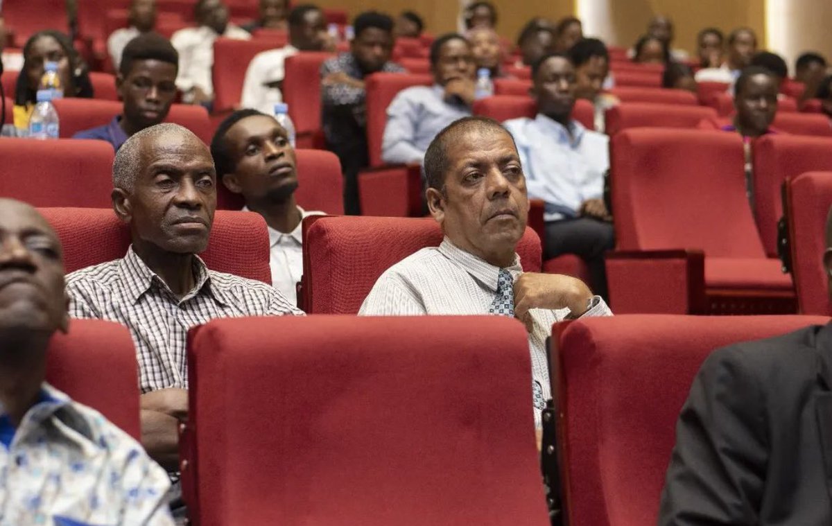 TIQS_Tanzania's tweet photo. #QSDay2022: Washiriki mbalimbali wakifuatilia Kongamano la Maadhimisho ya miaka 35 ya TIQS na Siku ya Wakadiriaji Majenzi (QS) nchini yaliyofanyika 04/06/2022 Chuo Kikuu Cha Dar es Salaam 

#NoQs #NoValueforMoney https://t.co/7Ko5dUc0zB