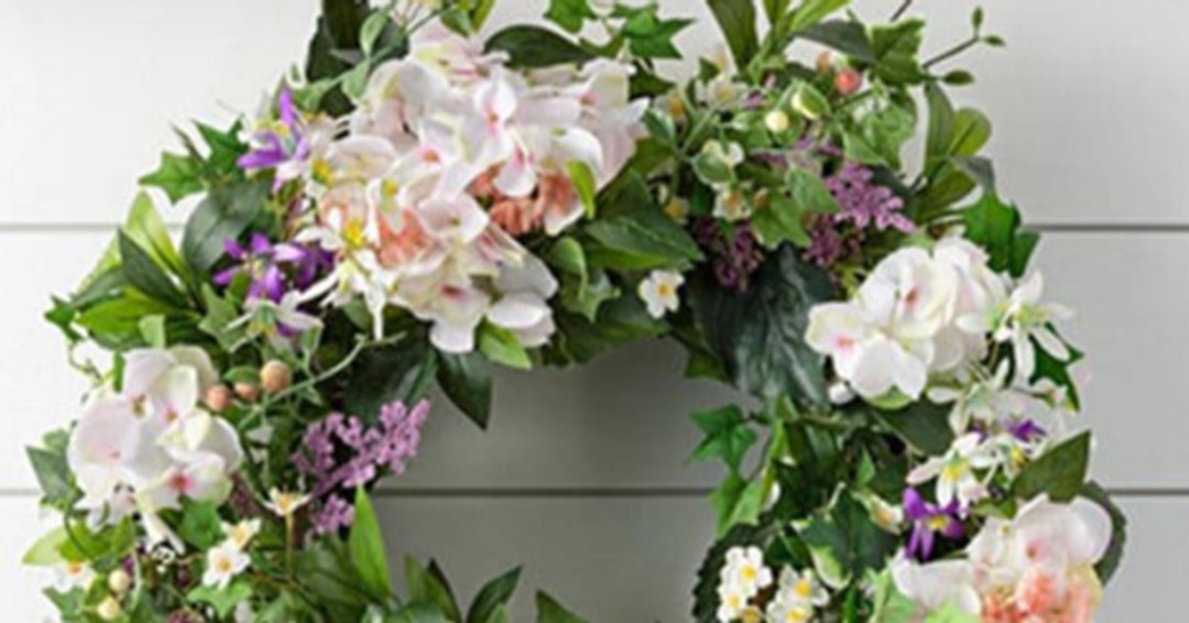 metroflowermkt1's tweet image. Create a Living Summer Wreath with us!
Venture out from the typical dried or cut wreath and create one out of living, growing plants in our summer wreath class! 
Register online at ow.ly/bj7i50Jq3h0.
#flowerclasses #metroflowermarket #summer #chantillyva #floraldesign