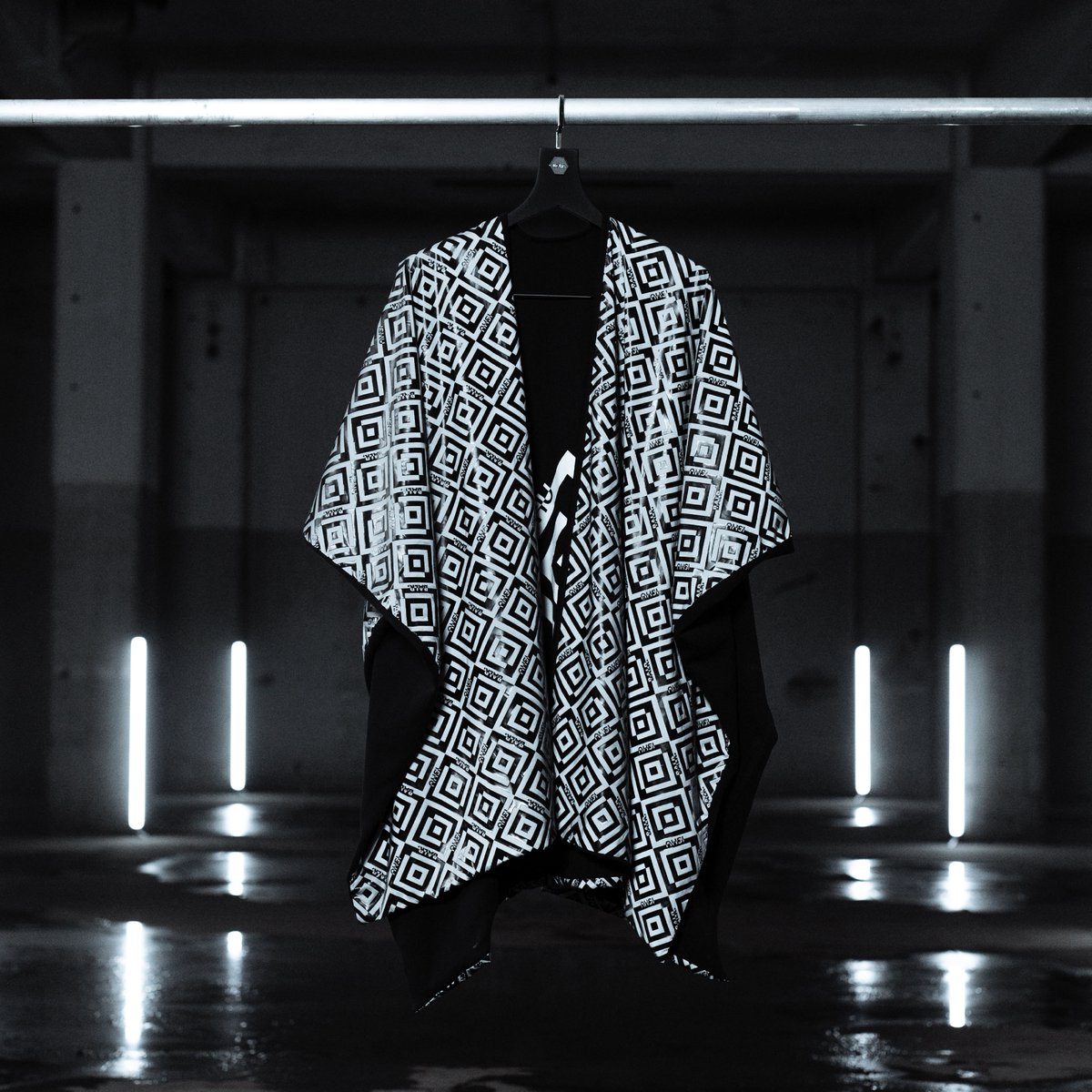 whatstheishu's tweet photo. BALR. x ISHU Reversible Poncho. CO-Branded. Classic ISHU. 
£130 GBP.

#WHATSTHEISHU https://t.co/WjmmhBL9Qh