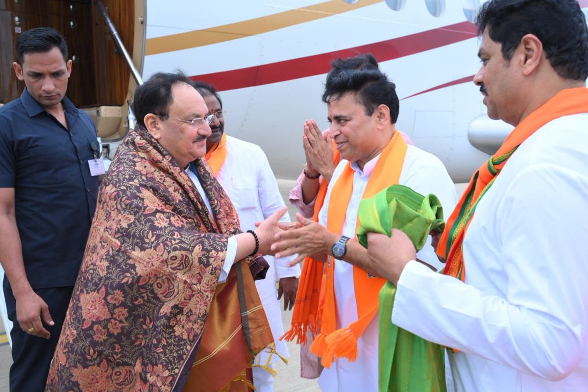 Sunil_Deodhar's tweet image. Shakti Pramukhs’ Meeting of @BJP4Andhra concluded as part of @JPNadda Ji’s tour of Andhra Pradesh. His words have instilled energy &amp;amp; enthusiasm in all.

Eager to listen to his hard hitting speech against failure of YCP govt. in tomorrow’s #GodavariGarjana at Rajamahendravaram.