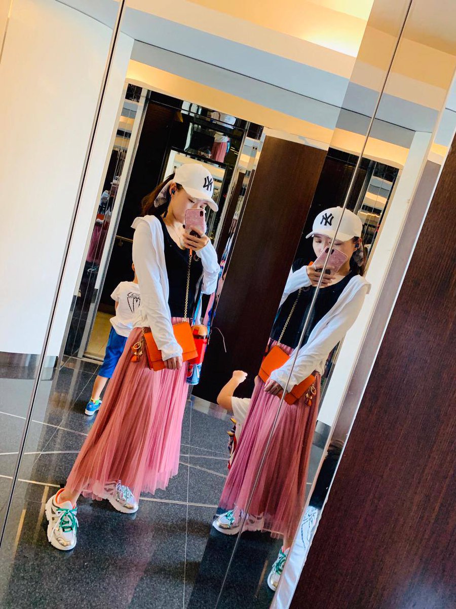 What is life, is life a drama, an adventure, a dream, an illusion? In fact, life is the process of Sisyphus repeatedly pushing the big boulder up the top of the mountain.