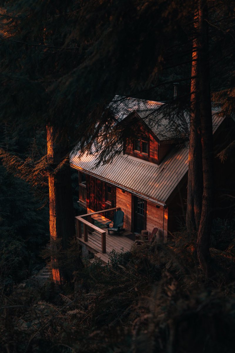 yo_kaeo's tweet photo. Cabin vibes #photography #PhotoOfTheDay #bowenisland #Canada #visitvancouver #visitCanada https://t.co/iqaVytj9QP