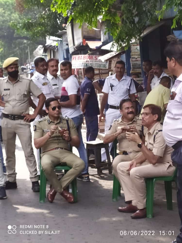 AnkanaRana's tweet photo. #REVOKE_IPS_RUPESH_KUMAR DCP CENTRAL KOLKATA
#REVOKE_VC_CALCUTTAUNIVERSITY 
#CUwantOnlineExam
@jdhankhar1
@MamataOfficial
 @CPKolkata
 @ugc_india
 @PMOIndia
 @CMOfficeWB 
 @HomeBengal 
 @rajnathsingh
 @abhishekaitc
 @basu_bratya https://t.co/UhxDKHrFEv