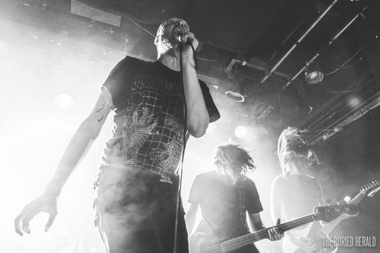 NMTHYPE's tweet photo. We waren afgelopen zaterdag in @dbs_utrecht voor een verschroeiende secret show van @terzijdehorde, met in het voorprogramma #ThrowingBricks en #Witchfukker💥 Lees hier ons verslag van een overdonderend mooie avond: https://t.co/b9sBy6sg1I https://t.co/S32vDPjCJS
