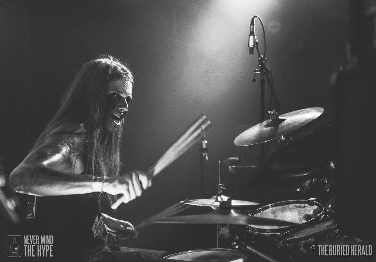 NMTHYPE's tweet photo. We waren afgelopen zaterdag in @dbs_utrecht voor een verschroeiende secret show van @terzijdehorde, met in het voorprogramma #ThrowingBricks en #Witchfukker💥 Lees hier ons verslag van een overdonderend mooie avond: https://t.co/b9sBy6sg1I https://t.co/S32vDPjCJS
