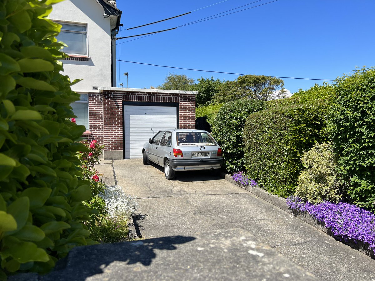 CrapCCollective's tweet photo. I’ve known about this little charmer for a while but never got around to papping it. No NCT since, wait for it, 2002 😳. Passenger door looks crusty but I certainly would #FordFiasco #Fiesta #autoshite #ChodOfDublin https://t.co/ZLhNN4cSzo