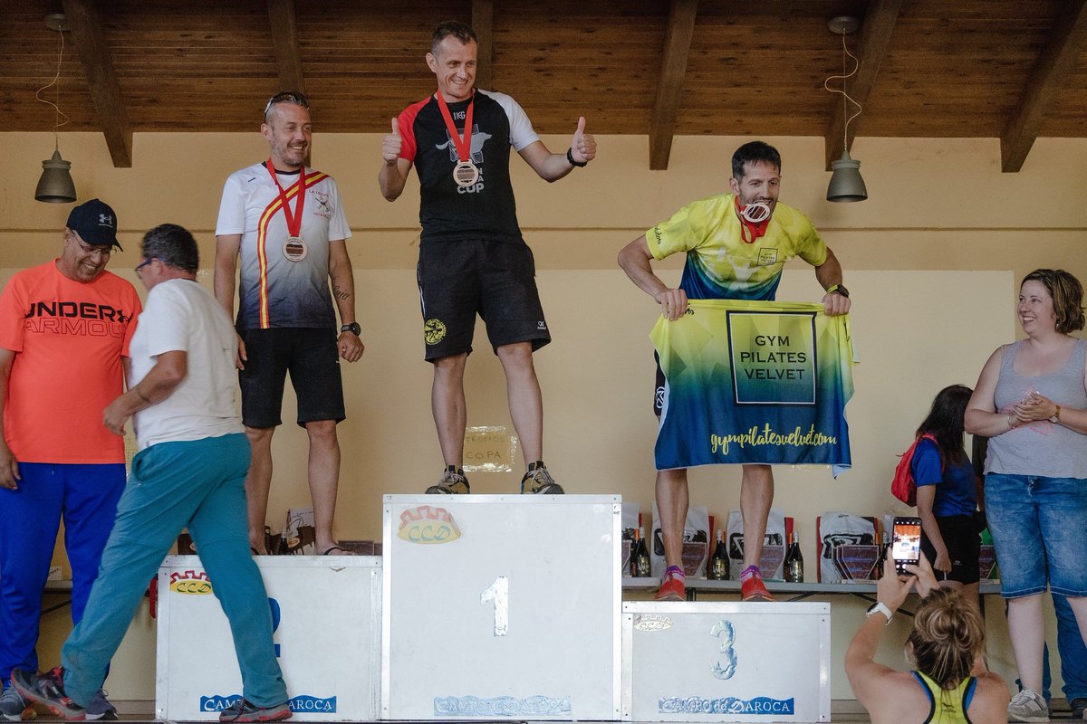 gympilatsvelvet's tweet photo. Ayer 36 #Velveteros llenaron de color los montes de Used en el trail 18km+700d y andada 10km+340d de #TrailIbéricaUsed
🔸️🥇absolutos masculino y femenino
🔸️🥇equipo masculino
🔸️🥉veterano
#velvetactitud #deporteessalud
👉https://t.co/Bk9ha3bcYo
📸 @inigo_zgz https://t.co/pRjPaOkC5J