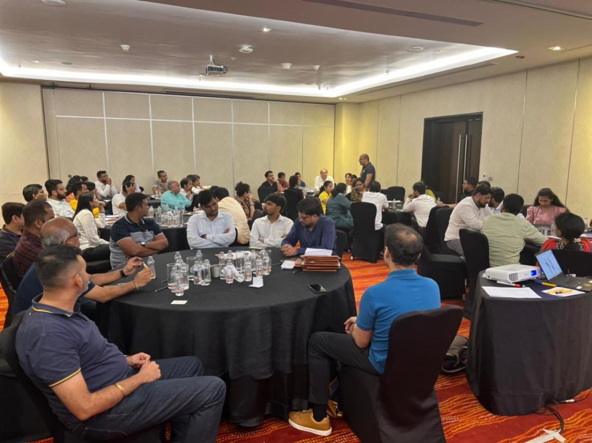 ZingHR's tweet photo. Here's a peek into the wonderful time spent at the Mumbai Edition of the Zing Culture Design event on 3rd & 4th June😍
#ZingHR #hrtech #hrms #hrcommunity #culture #mumbai #design #event #companyculture #TeamZing https://t.co/WwodqDGor8