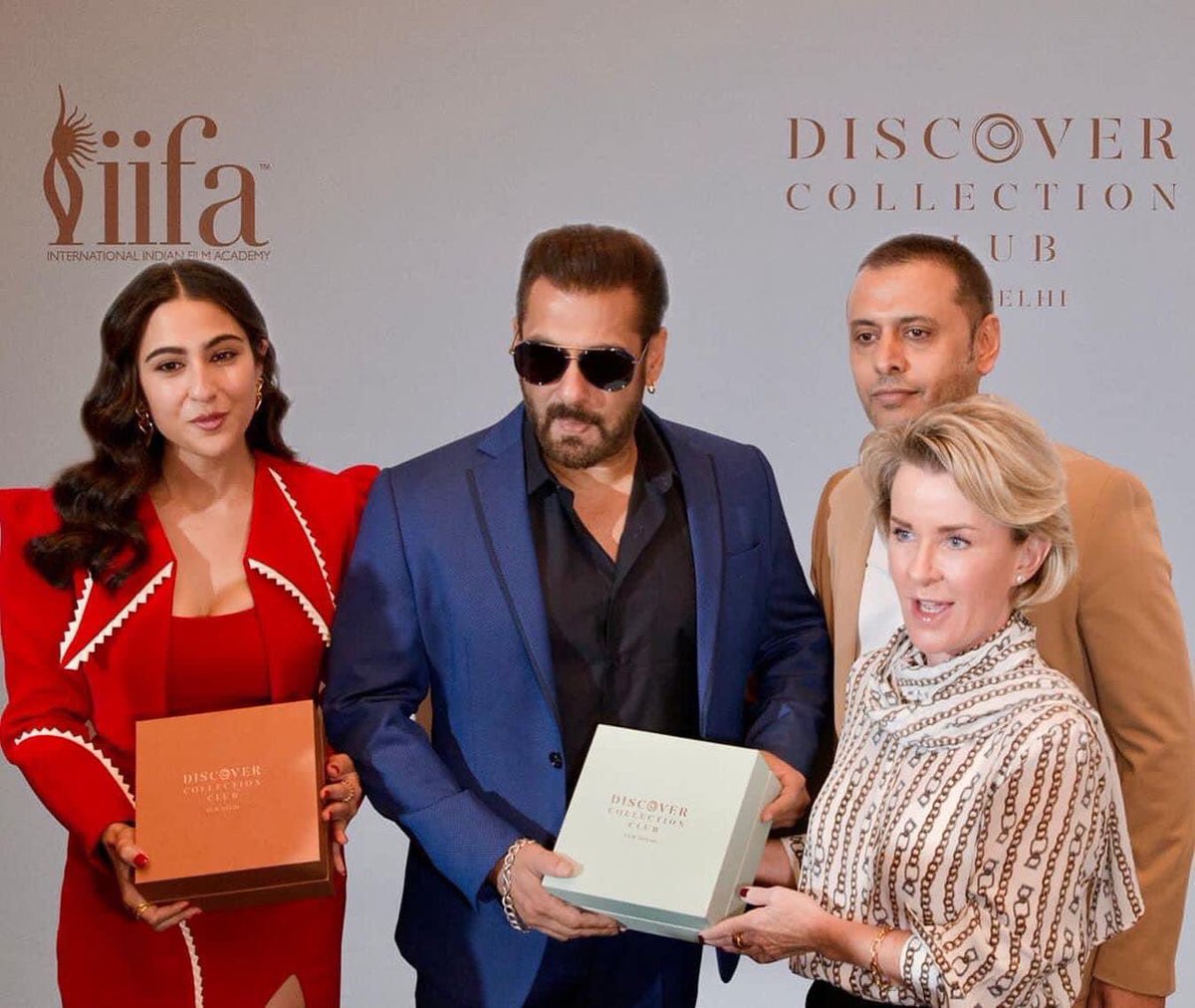showbiz_times's tweet photo. #IIFA thanks DISCOVER Collection Club New Delhi for the prestigious partnership at #IIFA2022!

#SalmanKhan #ShahidKapoor #SaraAliKhan #TigerShroff #IIFAAwards #Bollywood #Norafatehi #Showbiz #Entertainment #IIFA2022 #YasIsland #InAbuDhabi #EtihadArena #DiscoverCollection https://t.co/49wYgfFgF0