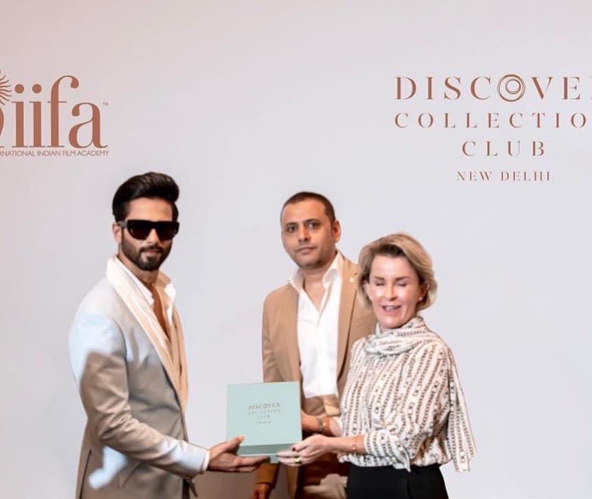 showbiz_times's tweet photo. #IIFA thanks DISCOVER Collection Club New Delhi for the prestigious partnership at #IIFA2022!

#SalmanKhan #ShahidKapoor #SaraAliKhan #TigerShroff #IIFAAwards #Bollywood #Norafatehi #Showbiz #Entertainment #IIFA2022 #YasIsland #InAbuDhabi #EtihadArena #DiscoverCollection https://t.co/49wYgfFgF0