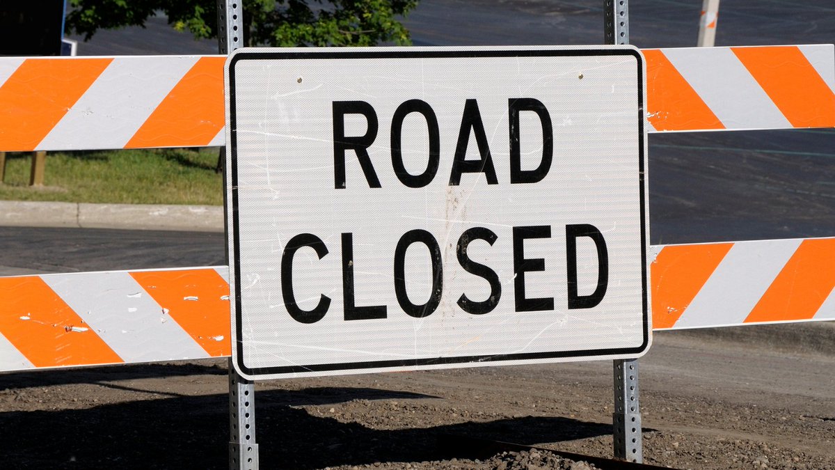 🚧ROAD CLOSURE🚧: Old US 41 is closed near the intersection of US 41 due to a sinkhole. INDOT crews plan to inspect the area for repairs.