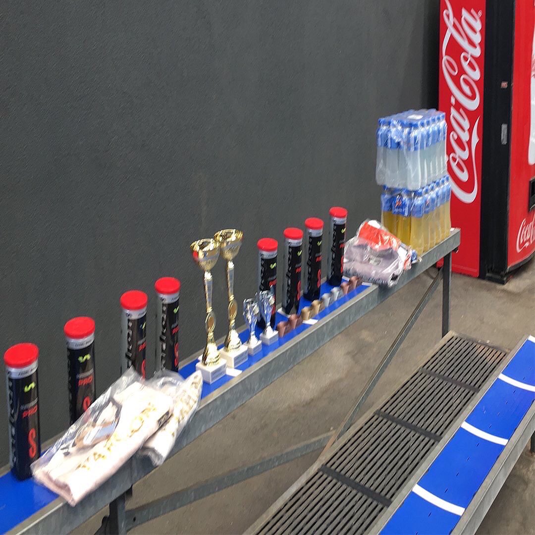 Mikel_Padel's tweet photo. Torneos INTERCLASES Padel Verano 2022 🏆!! Enhorabuena a Ganador@s y agradecimientos a tod@s los participantes asi como tambien a @Guedan_ServDep @VARLIONBRAND @CocaCola_es por su colaboración-patrocinio en premios y sorteos 👏🎾   #varlion #bilbao #padel #cocacola https://t.co/JNKOORfr6Q