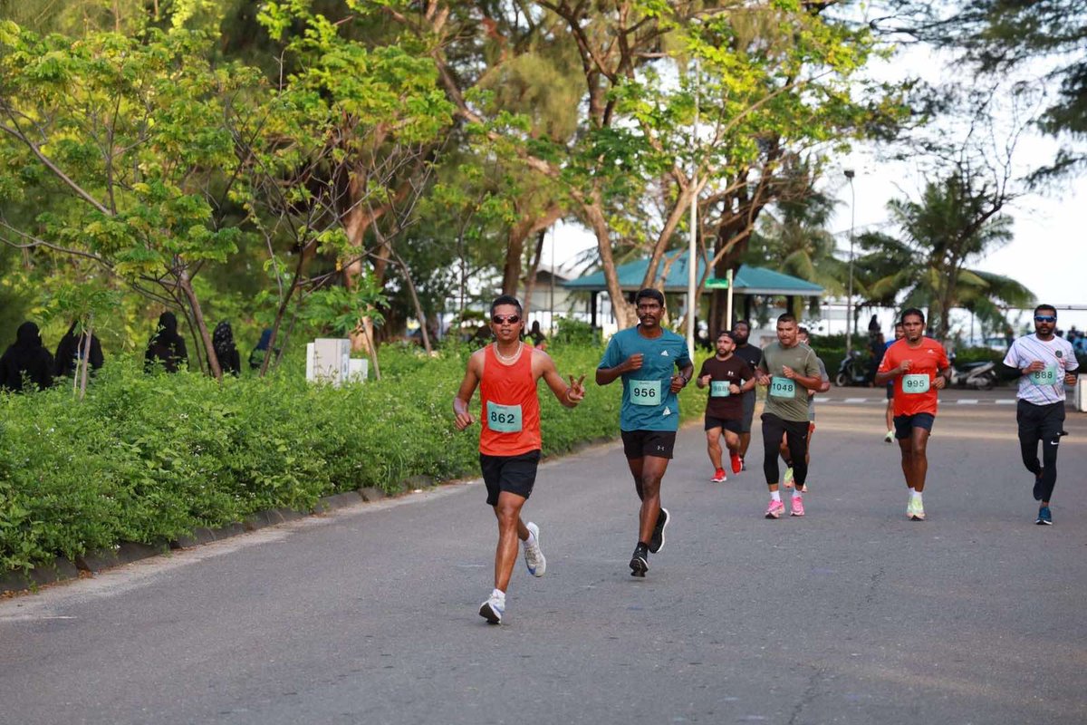 adamareef's tweet photo. @3000TfG Right here ππ½#mvrun https://t.co/bKPfPTQzqn