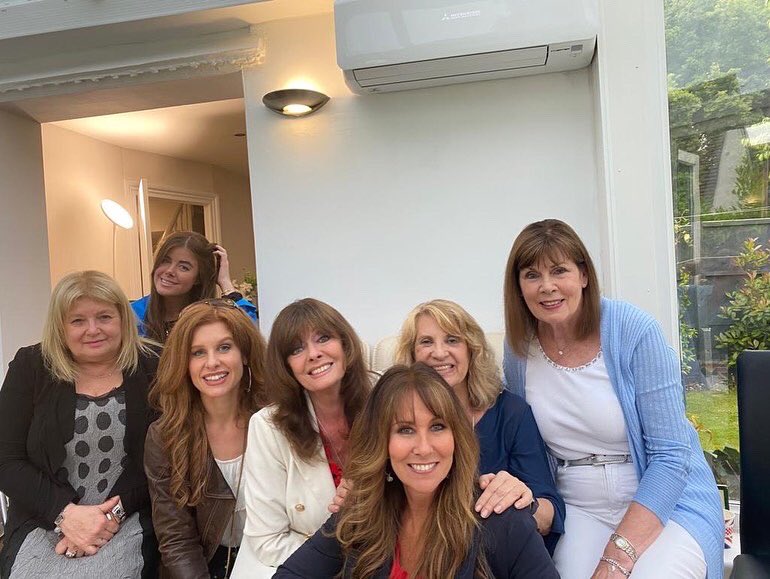 LDAComms's tweet photo. It was fantastic catching up with great friends after so long. Here’s to many more good times ahead 😘@LisaDenningLDA @lusardiofficial @vickimichelle @cassidyjanson @MusicPR @samkane1968 #friends #gettogether #SundayFunday #JubileeCelebrations  #PlatinumJubilee https://t.co/9GjXDrpOS3