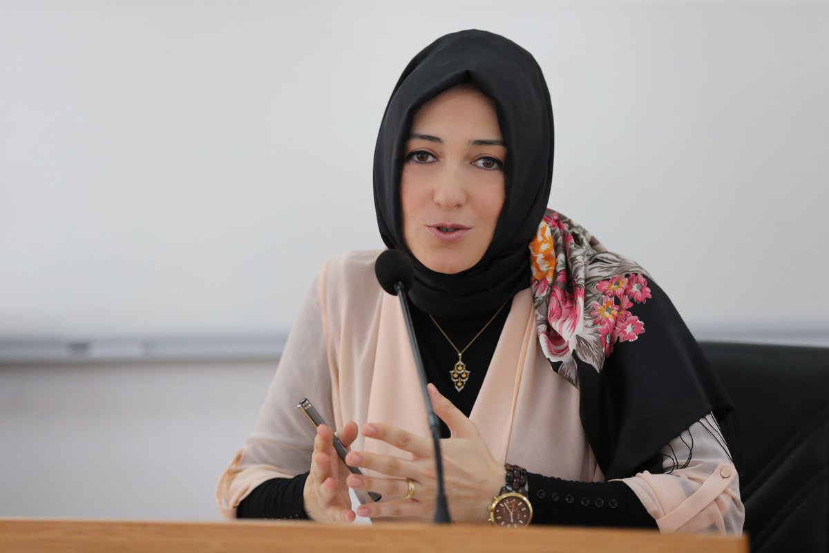 Zeynep Kevser Şerefoğlu Daniş ile çocuk edebiyatının akademideki yeri, üniversitelerdeki çocuk edebiyatı derslerinin niteliği, toplumsal cinsiyet ve çocuk edebiyatı ilişkisi gibi pek çok konu üzerine  konuştuk.

bit.ly/3NqrBXD

<a href="/mavitarlalar/">gök.</a>