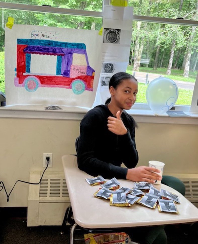 Harvey Middle School tweet media