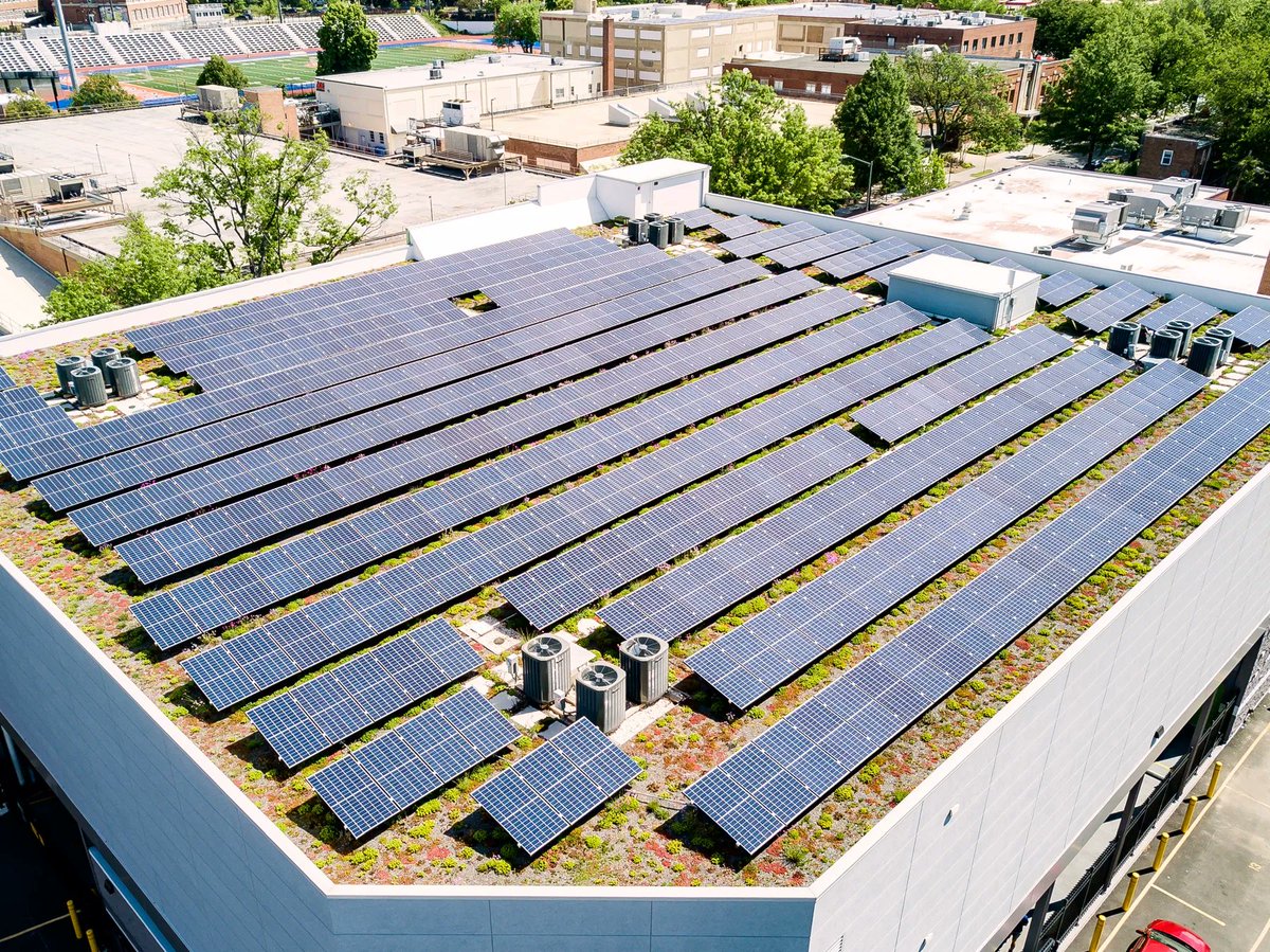 FurbishGreen's tweet photo. At the intersection of biology and tech is our #solargreenroof solution. We utilize the weight of the plant substrate as a ballast for the solar panels - 2xing the utility of your roof. Imagine this on your building - managing #stormwater while providing decades of #cleanenergy. https://t.co/9fCSJuPOv0