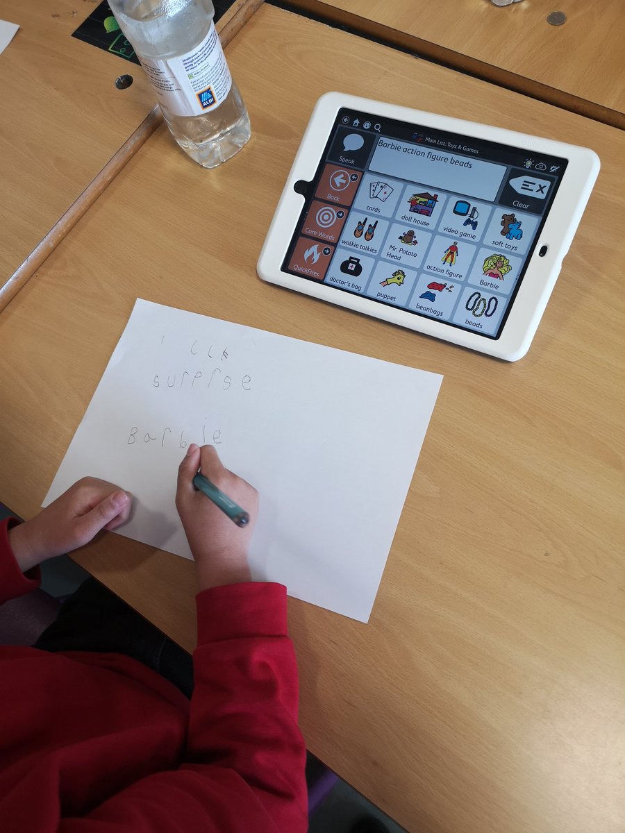 Communi_con's tweet image. While doing a #predictablechartwriting activity today with 'I like' as the sentence stem, one learner cleverly thought to use #TDSnap to help him spell his choices. @TobiiDynavox #AAC #communication #augcomm #literacyforall #PCW