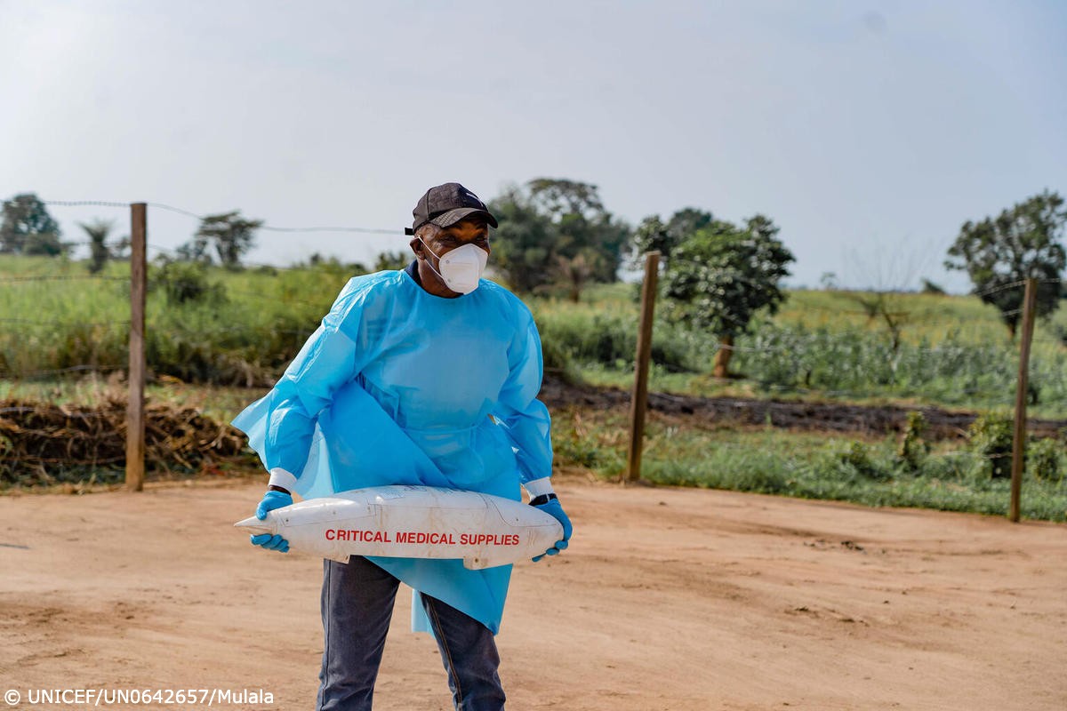 UNICEF tweet media