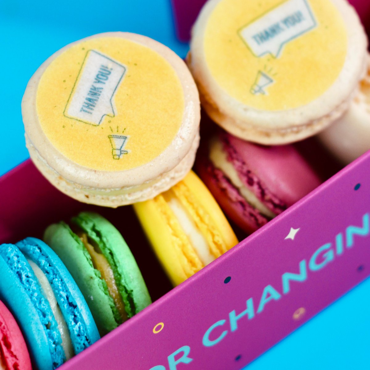 Say a little 'Thank You' with our gift boxes! 
Show appreciation to teachers, friends, colleagues, etc. through macarons 🎁

#TuesdayFeeling #ThankYou