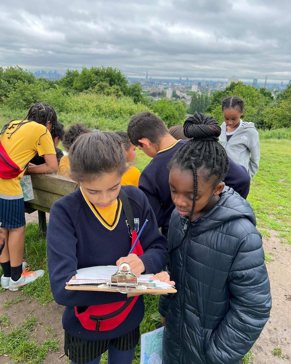 ColerainePark's tweet image. Meanwhile, Year 4 are getting to grips with some incredible orienteering! #HPAPLYear4
#HampsteadHeath