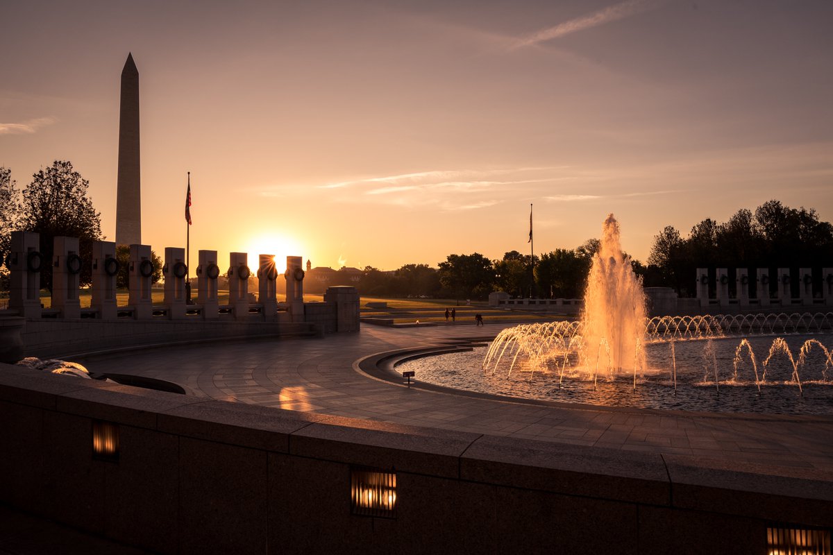 As the sun rises over the World War II Memorial, we pause to remember the courage and sacrifice of those who fought to restore freedom on the beaches of Normandy during D-Day, 78 years ago today. 

Photo by Chris Johnson