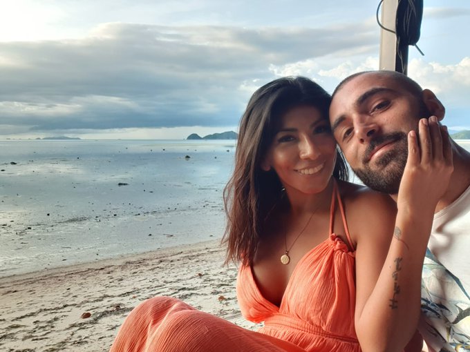 Noi siamo questi, due persone "normali" che hanno scelto di fare una vita "diversa" per poter vivere<a href="/tag/amo"class="tags"><span>#amo</span></a><a href="/tag/photo"class="tags"><span>#photo</span></a><a href="/tag/thailand"class="tags"><span>#thailand</span></a><a href="/tag/loveislove"class="tags"><span>#loveislove</span></a><a href="/tag/loveisland"class="tags"><span>#loveisland</span></a>