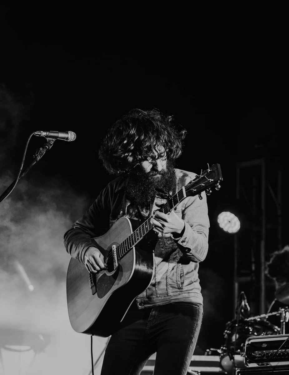 DigitalNomadF's tweet photo. And finally we could enjoy it at Tednomad Tenerife Digital Nomad Fest! 🔝 Thanks to @angelstanich for this "Polvo de Battiato" live ✨.
📸 Julián Corro Martín
#digitalnomadfest
#tednomad
#tenerifedigitalnomadfest
#remotelyyours https://t.co/rZ6K4n6e0B