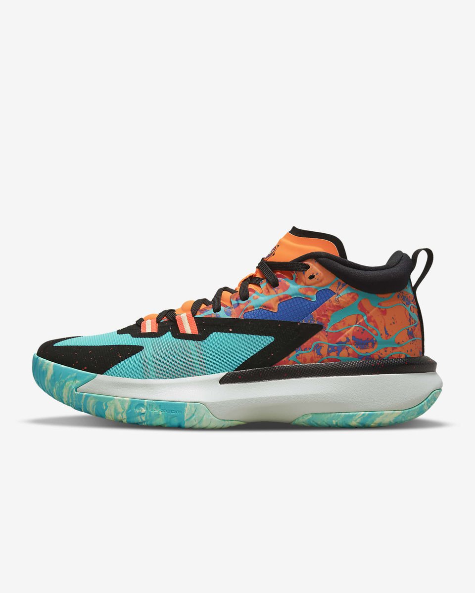 nba_kicks's tweet photo. Personalmente, las veo muy parecidas a las Luka y a las Zion, siento que serian como una combinación destacando que las Jordan 37 tienen una caña más alta https://t.co/J04Z0pXRWI