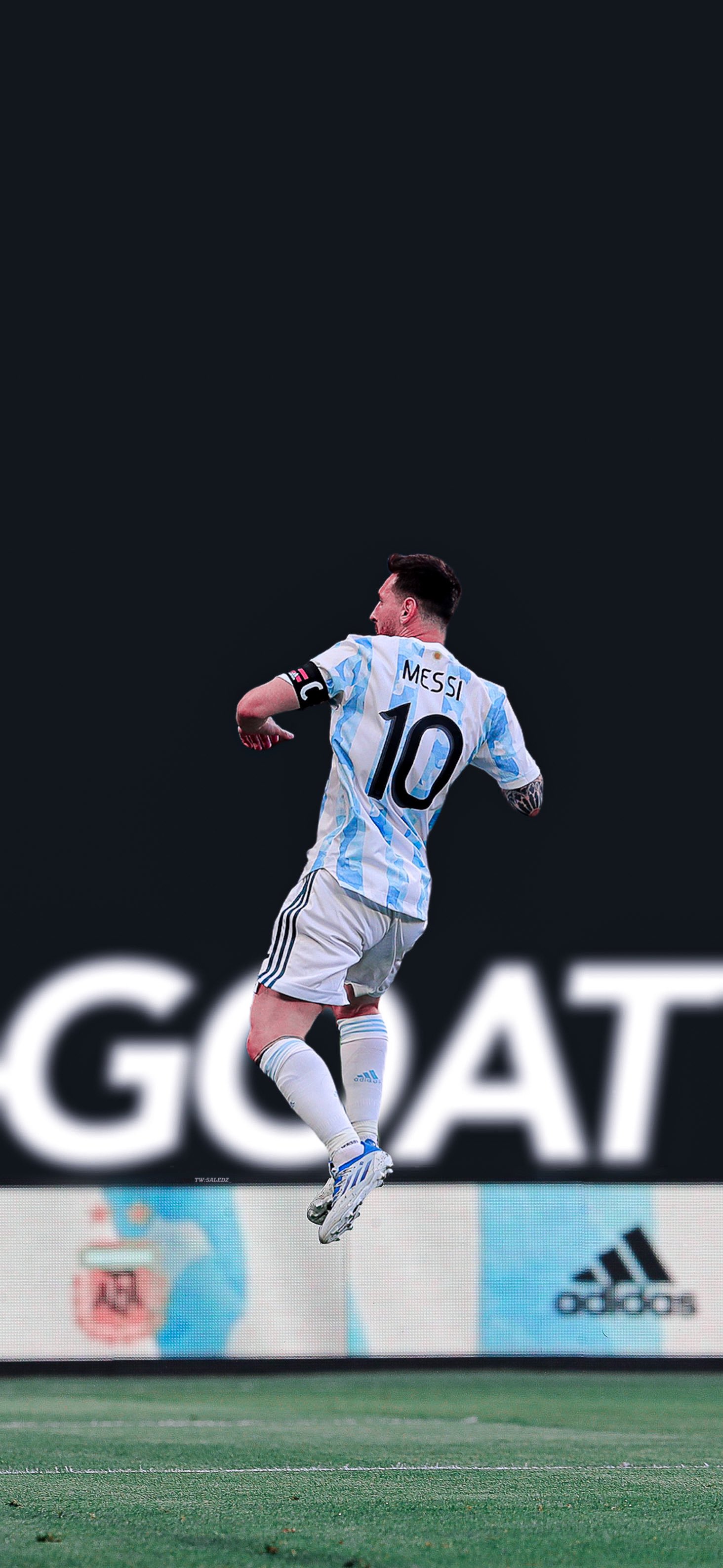 Đội tuyển Argentina không thể thiếu sự xuất sắc của Messi - một người anh hùng trong lòng hàng triệu fan hâm mộ bóng đá trên toàn thế giới. Khám phá Messi Argentina qua các bức ảnh đậm nét truyền thống và tinh thần đấu tranh, để thấy rõ điểm mạnh của đội tuyển và sự chân thực của chân sút này trong mỗi trận đấu.