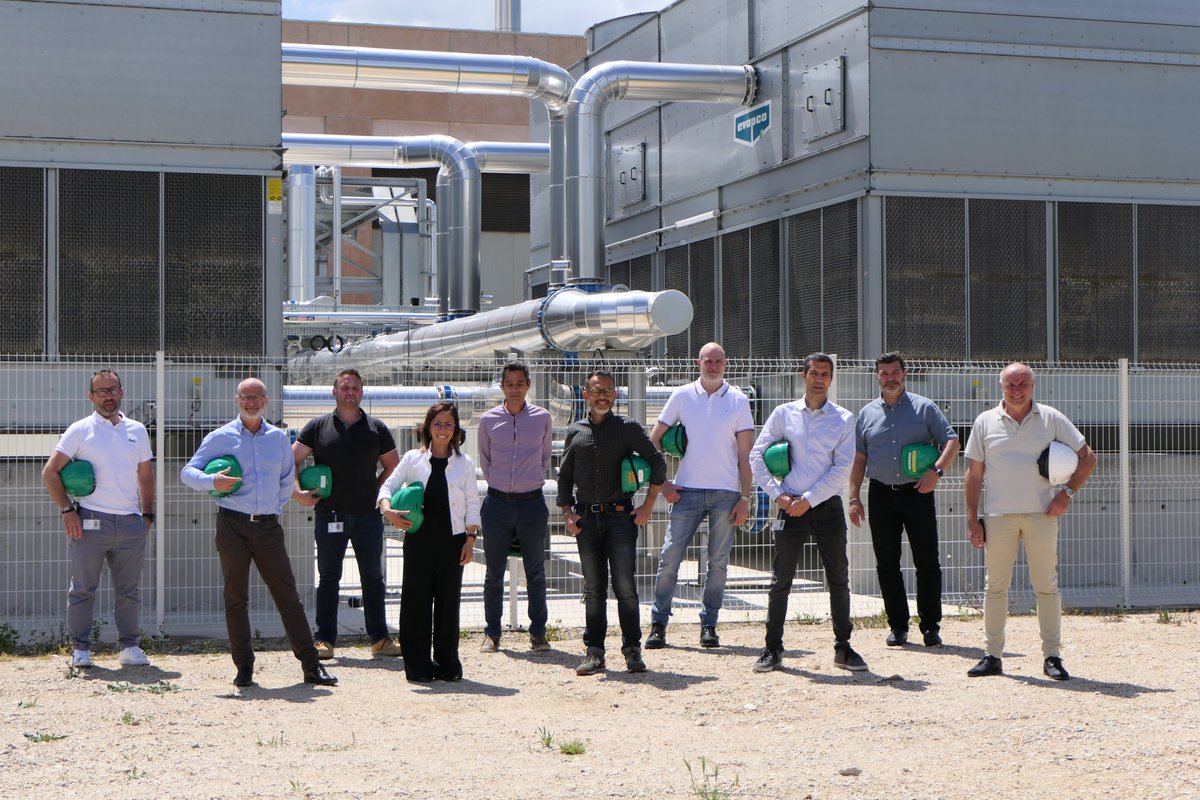 ST_World's tweet photo. STMicroelectronics, with @Dalkia, inaugurated an innovative energy efficiency system at ST’s #semiconductor production site in #Rousset.

#SustainableDevelopment #Sustainability  #CarbonNeutral #CSR #freecooling #chillers https://t.co/SDPniDNDeD