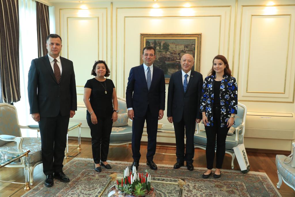 Yönetim Kurulu Başkanımız Sayın; Adil ÜSTÜNDAĞ ve Yönetim Kurulu Üyelerimiz, İstanbul Büyükşehir Belediye Başkanı  Sayın; <a href="/ekrem_imamoglu/">Ekrem İmamoğlu</a> 'nu makamında ziyaret etti.