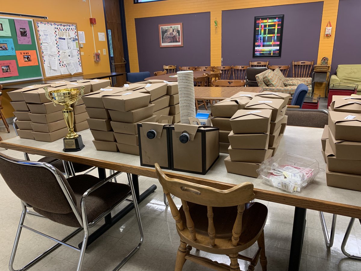 Longfellow School won the D97 Step into Summer pedometer challenge this year! Staff averaged 13,135 steps A DAY for the past 4 weeks &amp; they are the proud trophy holders... at least until next year! Starship boxed "to go" breakfast for all!! #longfellowbears <a href="/OakPark97/">Oak Park District 97</a> <a href="/MrTimMc/">Tim McDonald</a>