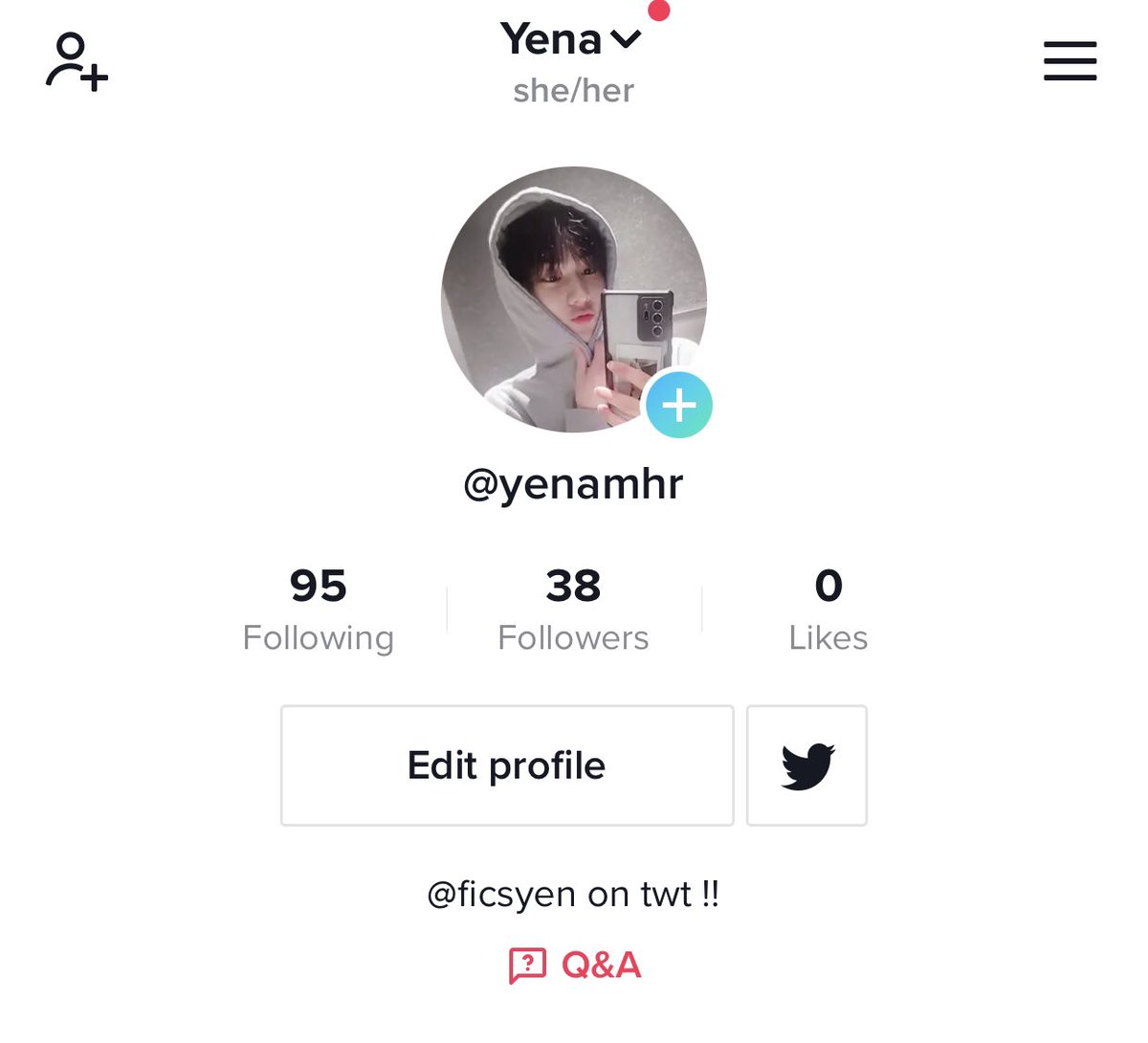 ficsyen's tweet photo. hello !! I made a tiktok account :) https://t.co/JZNLNTYmQo