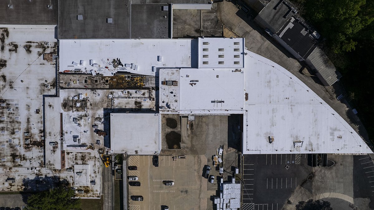 SRCRoofing's tweet photo. June 6th-11th is National Roofing Week!! Today's theme is Signature Projects! So, we are featuring a large industrial plant with many areas with a total tear-off and going back with a new 060 TPO totally adhered roof system. Stay tuned for finals!!@NRCAnews https://t.co/1nZZspKIQk